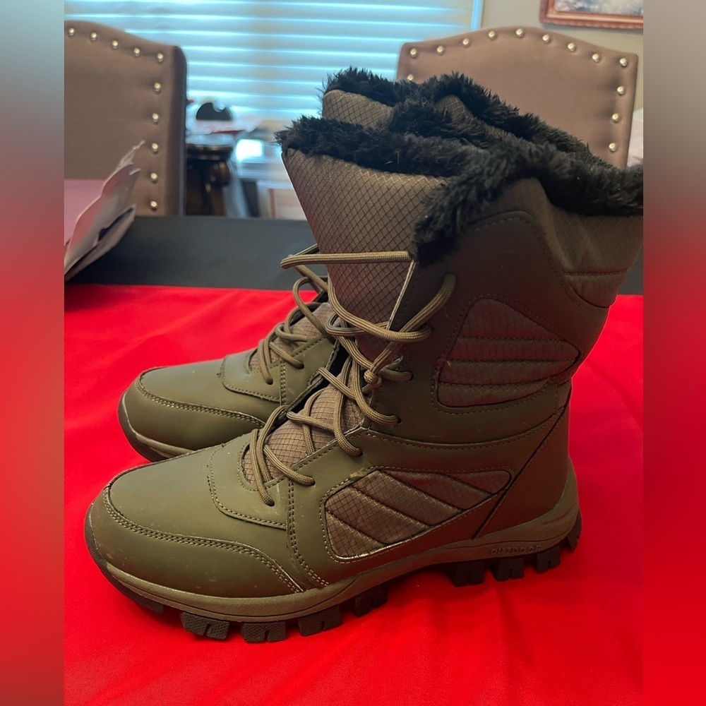 Men’s Olive Military Green Winter Boots, size 43, used twice, size 10 - Picture 3 of 7